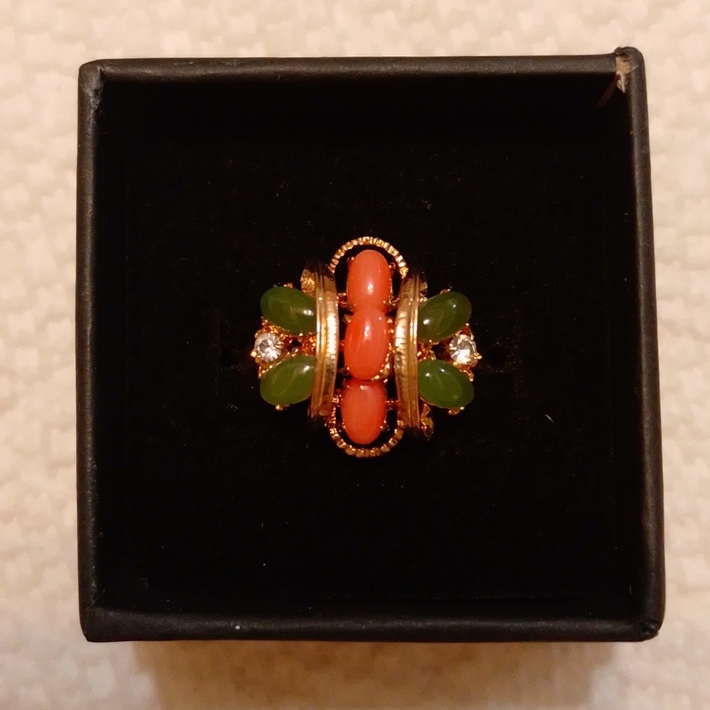 NIB Vintage Semi-Precious Gem Stone Gold Cocktail Ring